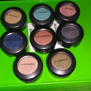 8 piece Mac Eyeshadows! Discontinued colors!